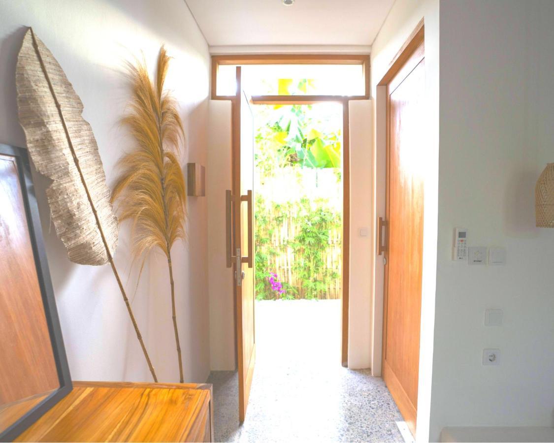 Tiga Studios - Adults Only Kuta  Екстер'єр фото